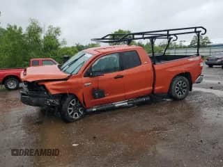 2017 Toyota Tundra SR with VIN 5TFUW5F14HX633486, listed as a Copart auction lot 65168635 with 49,993 mi miles and Salvage title. Bid and sale history available at DreamBid. Image 1.