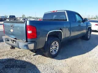 2007 Chevrolet Silverado 1500 2LT z VIN 2GCEC19J971695432, wystawiony jako IAAI lot #43418844 z przebiegiem 190 724 mil mil oraz . Historia ofert i sprzedaży dostępna na DreamBid. Obrazek 4.