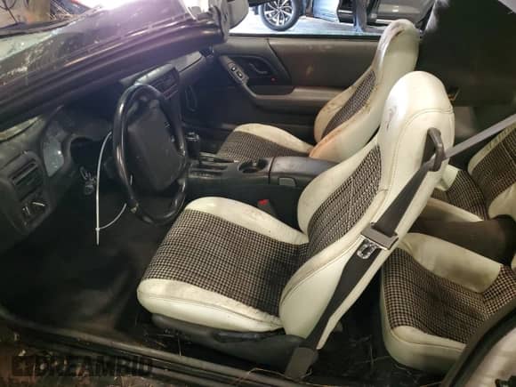 1997 Chevrolet Camaro Z28 z VIN 2G1FP22PXV2143533, wystawiony jako Copart lot #69070734 z przebiegiem 95 348 mil mil oraz Nie do naprawy • Non repairable. Historia ofert i sprzedaży dostępna na DreamBid. Obrazek 7.