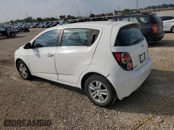 2015 Chevrolet Sonic LT с VIN 1G1JC6SH6F4155048, выставлен на аукционе Copart как лот 71323025 с пробегом Не указан миль и Списание • Salvage title. История ставок и продаж доступна на DreamBid. Изображение 2.