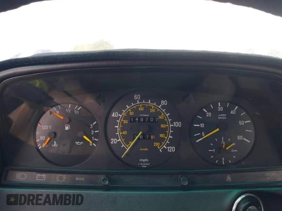 1985 Mercedes-Benz 300 с VIN WDBAB33CXFA233598, выставлен на аукционе IAAI как лот 41975316 с пробегом 149 707 миль миль и . История ставок и продаж доступна на DreamBid. Изображение 7.