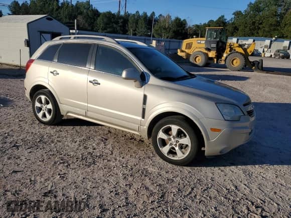 2014 Chevrolet Captiva Sport LT with VIN 3GNAL3EK5ES652837, listed as a Copart auction lot 76476324 with 142,678 mi miles and Clean title. Bid and sale history available at DreamBid. Image 4.