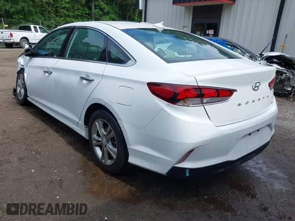 2018 Hyundai Sonata Limited with VIN 5NPE34AF7JH656062, listed as a IAAI auction lot 42323818 with 41,669 mi miles and . Bid and sale history available at DreamBid. Image 3.