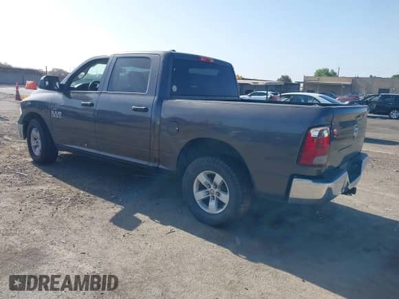 2015 Ram 1500 Tradesman z VIN 1C6RR6KMXFS581317, wystawiony jako IAAI lot #42393568 z przebiegiem 349 945 mil mil oraz . Historia ofert i sprzedaży dostępna na DreamBid. Obrazek 3.