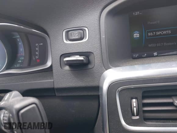 2015 Volvo S60 T5 Premier с VIN YV1612TB9F1302898, выставлен на аукционе IAAI как лот 42616685 с пробегом 34 446 миль миль и . История ставок и продаж доступна на DreamBid. Изображение 11.