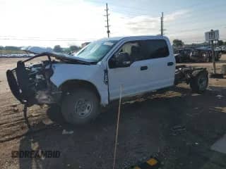 2022 Ford F-250 XL с VIN 1FD7W2B68NED23583, выставлен на аукционе Copart как лот 69956965 с пробегом 62 106 миль миль и Списание • Salvage title. История ставок и продаж доступна на DreamBid. Изображение 1.
