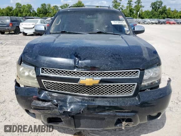 2011 Chevrolet Tahoe LTZ с VIN 1GNSCCE04BR386485, выставлен на аукционе Copart как лот 70738925 с пробегом 105 001 миль миль и Списание • Salvage title. История ставок и продаж доступна на DreamBid. Изображение 5.