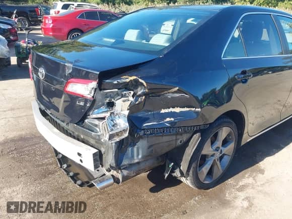 2012 Toyota Camry LE with VIN 4T4BF1FK5CR260883, listed as a IAAI auction lot 43170080 with 114,139 mi miles and . Bid and sale history available at DreamBid. Image 6.