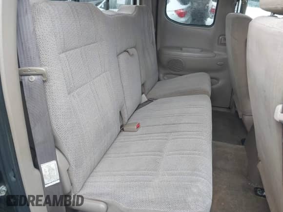 2001 Toyota Tundra Limited z VIN 5TBBT48131S129314, wystawiony jako IAAI lot #42419214 z przebiegiem 169 024 mil mil oraz . Historia ofert i sprzedaży dostępna na DreamBid. Obrazek 8.