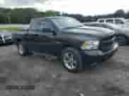 2017 Ram 1500 Express z VIN 1C6RR7FT5HS845554, wystawiony jako Copart lot #65987834 z przebiegiem 108 604 mil mil oraz Szkoda całkowita • Salvage title. Historia ofert i sprzedaży dostępna na DreamBid. Obrazek 4.