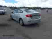 2017 Chevrolet Cruze LT z VIN 1G1BE5SM3H7237486, wystawiony jako IAAI lot #43286450 z przebiegiem 123 809 mil mil oraz . Historia ofert i sprzedaży dostępna na DreamBid. Obrazek 3.