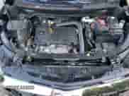 2025 Chevrolet Equinox FWD ACTIV z VIN 3GNAXKEG1SL243346, wystawiony jako Copart lot #64568565 z przebiegiem 2 567 mil mil oraz Szkoda całkowita • Salvage title. Historia ofert i sprzedaży dostępna na DreamBid. Obrazek 12.