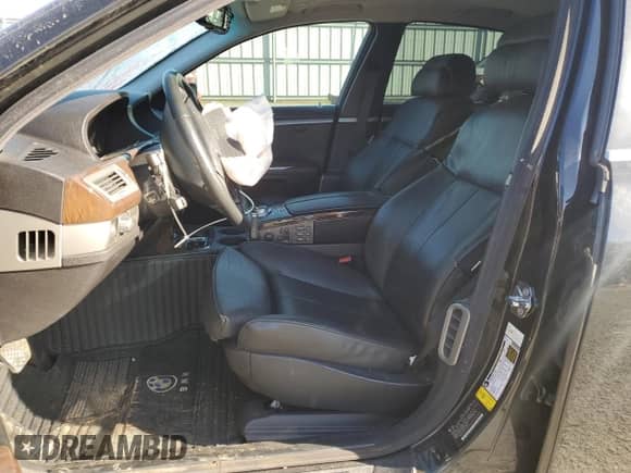 2007 BMW 7 Series 750i z VIN WBAHL83567DT07642, wystawiony jako Copart lot #56550605 z przebiegiem Nie podano mil oraz Szkoda całkowita • Salvage title. Historia ofert i sprzedaży dostępna na DreamBid. Obrazek 7.