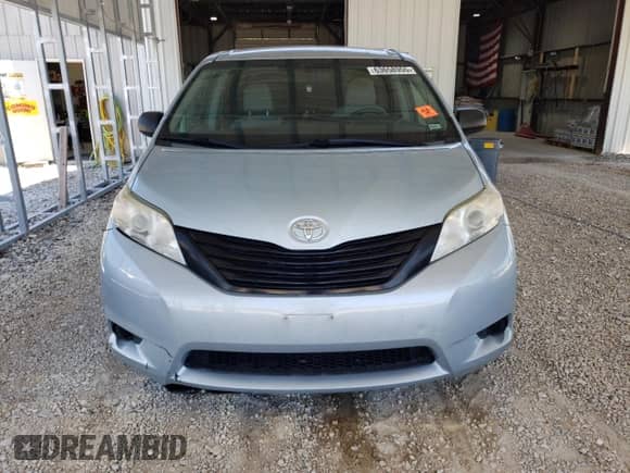 2015 Toyota Sienna L with VIN 5TDZK3DC3FS601044, listed as a Copart auction lot 63658955 with 183,455 mi miles and Clean title. Bid and sale history available at DreamBid. Image 5.