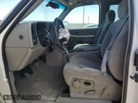 2000 Chevrolet Silverado 2500 LS z VIN 1GCGC29U4YE309802, wystawiony jako Copart lot #67415804 z przebiegiem 152 899 mil mil oraz Szkoda całkowita • Salvage title. Historia ofert i sprzedaży dostępna na DreamBid. Obrazek 7.