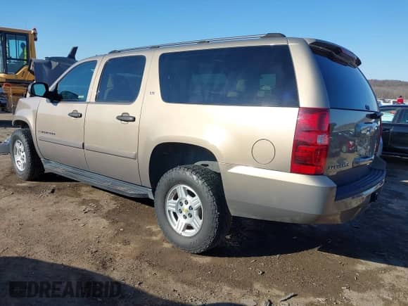 2007 Chevrolet Suburban LT с VIN 1GNFK16357R265554, выставлен на аукционе IAAI как лот 41434543 с пробегом 139 928 миль миль и . История ставок и продаж доступна на DreamBid. Изображение 3.