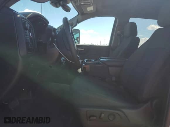 2024 Chevrolet Silverado 2500HD Custom с VIN 2GC4YMEY5R1116716, выставлен на аукционе Copart как лот 84232615 с пробегом 201 897 миль миль и Списание • Salvage title. История ставок и продаж доступна на DreamBid. Изображение 7.