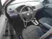 2008 Saturn Astra XE с VIN W08AR671785055709, выставлен на аукционе Copart как лот 76939634 с пробегом 89 556 миль миль и На запчасти • Non repairable. История ставок и продаж доступна на DreamBid. Изображение 8.