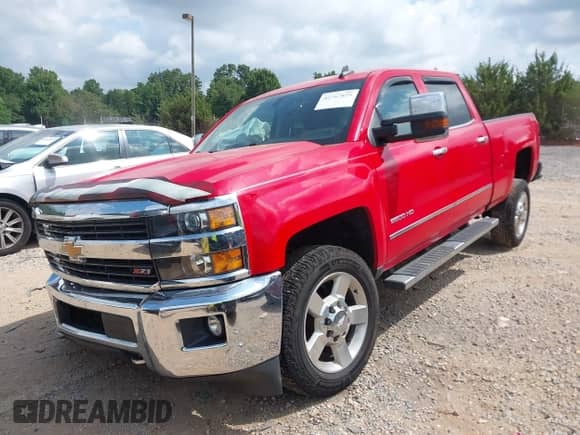 2016 Chevrolet Silverado 2500HD LTZ with VIN 1GC1KWEG0GF161673, listed as a IAAI auction lot 42767825 with 121,313 mi miles and . Bid and sale history available at DreamBid. Image 2.