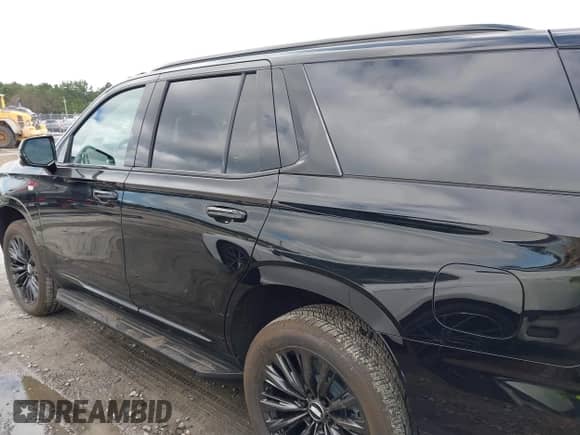 2025 Cadillac Escalade with VIN 1GYS9ERL6SR126042, listed as a IAAI auction lot 42385657 with 28 mi miles and . Bid and sale history available at DreamBid. Image 14.