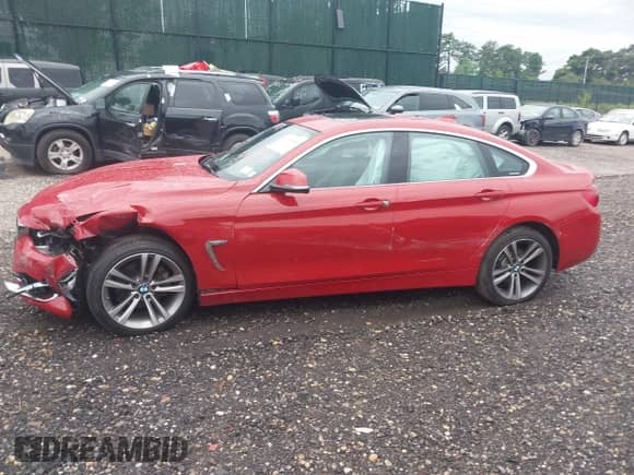 2019 BMW 4 Series 430i xDrive z VIN WBA4J3C53KBL09294, wystawiony jako IAAI lot #42680459 z przebiegiem 58 924 mil mil oraz . Historia ofert i sprzedaży dostępna na DreamBid. Obrazek 14.