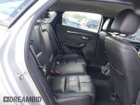 2018 Chevrolet Impala Premier с VIN 2G1125S35J9117477, выставлен на аукционе IAAI как лот 43108356 с пробегом 92 491 миль миль и . История ставок и продаж доступна на DreamBid. Изображение 8.