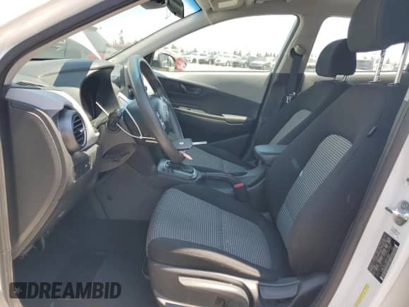 2021 Hyundai Kona SE с VIN KM8K12AA9MU741024, выставлен на аукционе Copart как лот 65244715 с пробегом 68 613 миль миль и Списание • Salvage title. История ставок и продаж доступна на DreamBid. Изображение 7.