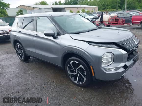 2022 Mitsubishi Outlander SE с VIN JA4J4UA86NZ081782, выставлен на аукционе IAAI как лот 42241888 с пробегом 115 394 миль миль и . История ставок и продаж доступна на DreamBid. Изображение 1.