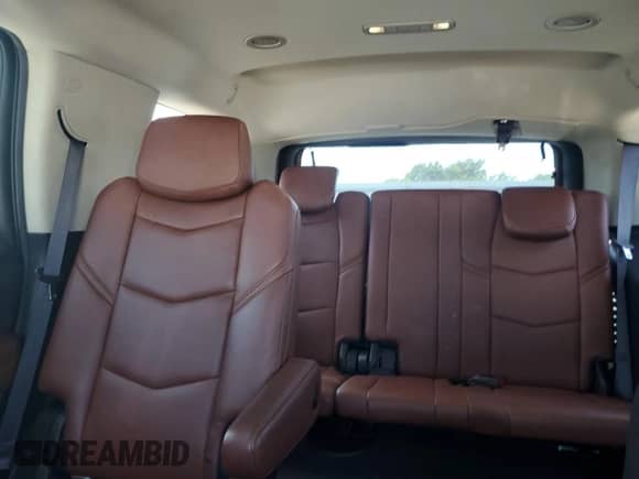 2016 Cadillac Escalade Premium Collection с VIN 1GYS4CKJ4GR215711, выставлен на аукционе Copart как лот 66734025 с пробегом 106 428 миль миль и Списание • Salvage title. История ставок и продаж доступна на DreamBid. Изображение 10.