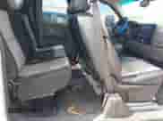 2009 Chevrolet Silverado 2500HD Work Truck z VIN 1GCHK49K59E134981, wystawiony jako IAAI lot #42471953 z przebiegiem 271 487 mil mil oraz . Historia ofert i sprzedaży dostępna na DreamBid. Obrazek 8.