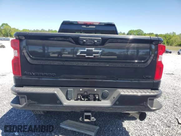 2024 Chevrolet Silverado 3500HD LTZ with VIN 2GC4YUEY6R1172003, listed as a Copart auction lot 52870645 with 27,380 mi miles and Salvage title. Bid and sale history available at DreamBid. Image 6.