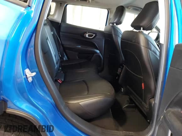 2022 Jeep Compass Trailhawk with VIN 3C4NJDDB5NT115984, listed as a Copart auction lot 85767205 with 38,761 mi miles and Salvage title. Bid and sale history available at DreamBid. Image 11.