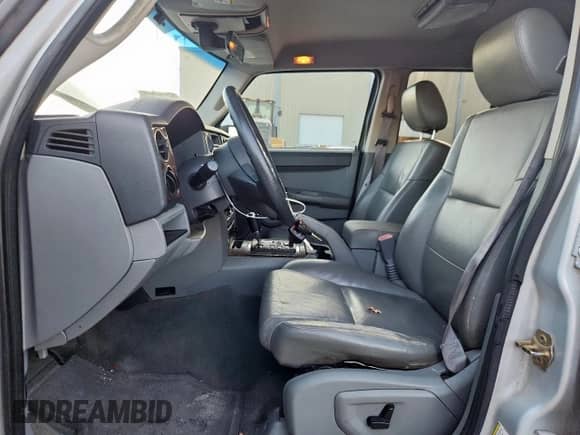 2006 Jeep Commander with VIN 1J8HH48N26C203216, listed as a Copart auction lot 69262975 with 167,162 mi miles and Clean title. Bid and sale history available at DreamBid. Image 7.
