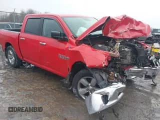 2013 Ram 1500 Big Horn z VIN 1C6RR7LT6DS726569, wystawiony jako IAAI lot #41207907 z przebiegiem 164 732 mil mil oraz . Historia ofert i sprzedaży dostępna na DreamBid. Obrazek 1.