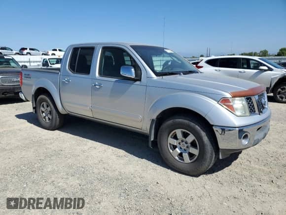 2005 Nissan Frontier LE с VIN 1N6AD07W95C443995, выставлен на аукционе Copart как лот 61102285 с пробегом 248 740 миль миль и Чистый • Clean title. История ставок и продаж доступна на DreamBid. Изображение 4.