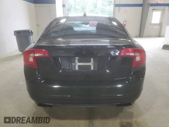 2015 Volvo S60 T6 Drive-E with VIN YV149MFK2F2351331, listed as a Copart auction lot 69287175 with 126,628 mi miles and Salvage title. Bid and sale history available at DreamBid. Image 6.