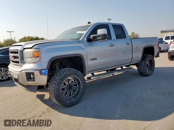 2014 GMC Sierra 1500 SLE z VIN 1GTV2UEC9EZ293975, wystawiony jako Copart lot #81319515 z przebiegiem 141 217 mil mil oraz Czysty tytuł • Clean title. Historia ofert i sprzedaży dostępna na DreamBid. Obrazek 1.
