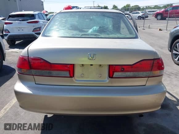 2001 Honda Accord LX with VIN 1HGCG56441A127203, listed as a IAAI auction lot 42966577 with Not provided miles and . Bid and sale history available at DreamBid. Image 15.