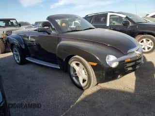 2004 Chevrolet SSR LS z VIN 1GCES14P64B108386, wystawiony jako Copart lot #76100334 z przebiegiem Nie podano mil oraz Szkoda całkowita • Salvage title. Historia ofert i sprzedaży dostępna na DreamBid. Obrazek 4.