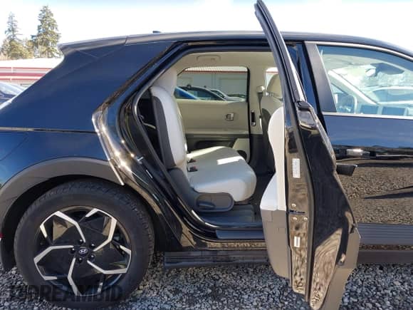 2023 Hyundai Ioniq 5 SEL with VIN KM8KNDAF3PU149909, listed as a IAAI auction lot 43453452 with 25,830 mi miles and . Bid and sale history available at DreamBid. Image 8.