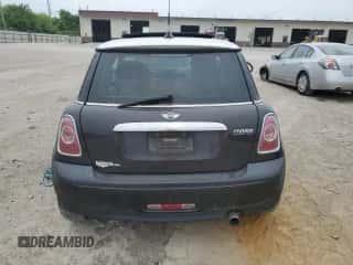 2013 MINI Hardtop with VIN WMWSU3C58DT685551, listed as a Copart auction lot 56548975 with Not provided miles and Salvage title. Bid and sale history available at DreamBid. Image 6.