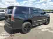 2016 Cadillac Escalade Premium Collection z VIN 1GYS4CKJ7GR370589, wystawiony jako Copart lot #70555255 z przebiegiem 234 417 mil mil oraz Czysty tytuł • Clean title. Historia ofert i sprzedaży dostępna na DreamBid. Obrazek 3.