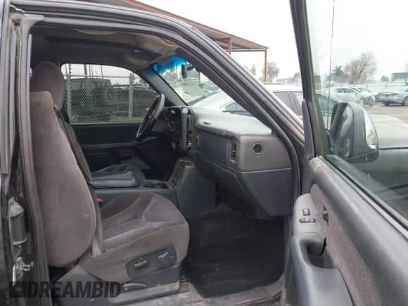 2002 GMC Sierra 1500 SLE с VIN 2GTEC19V921360232, выставлен на аукционе IAAI как лот 41112885 с пробегом Не указан миль и . История ставок и продаж доступна на DreamBid. Изображение 5.