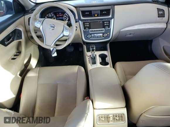 2016 Nissan Altima SR with VIN 1N4AL3AP8GC197670, listed as a Copart auction lot 82434905 with 70,672 mi miles and Salvage title. Bid and sale history available at DreamBid. Image 8.