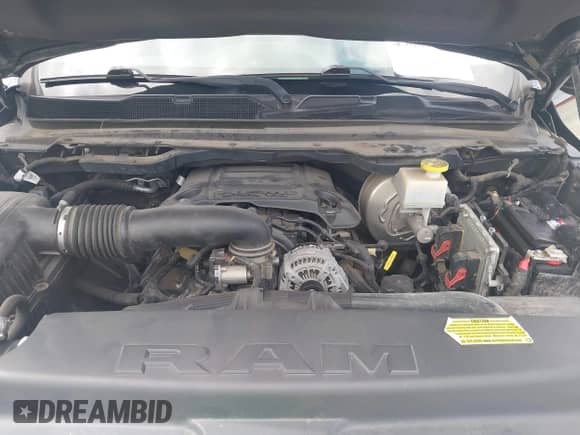 2019 Ram 1500 Laramie z VIN 1C6SRFJT9KN517692, wystawiony jako IAAI lot #43064215 z przebiegiem 134 626 mil mil oraz . Historia ofert i sprzedaży dostępna na DreamBid. Obrazek 10.