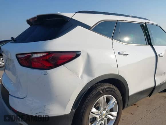 2022 Chevrolet Blazer LT with VIN 3GNKBCR41NS174581, listed as a IAAI auction lot 43118083 with 33,740 mi miles and . Bid and sale history available at DreamBid. Image 19.