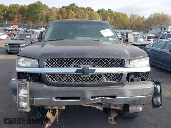 2003 Chevrolet Silverado 2500HD LS с VIN 1GCHK23113F147037, выставлен на аукционе IAAI как лот 43511940 с пробегом 256 013 миль миль и . История ставок и продаж доступна на DreamBid. Изображение 11.