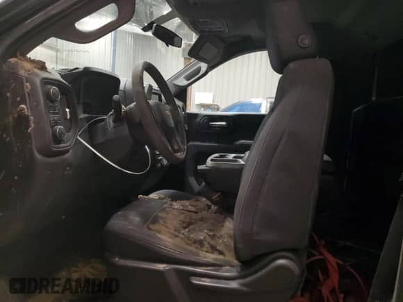 2019 Chevrolet Silverado 1500 Work Truck z VIN 3GCNYAEF3KG186696, wystawiony jako Copart lot #88278375 z przebiegiem 89 972 mil mil oraz Nie do naprawy • Non repairable. Historia ofert i sprzedaży dostępna na DreamBid. Obrazek 7.