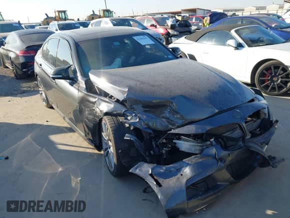 2015 BMW 3 Series 335i z VIN WBA3A9G56FNS66518, wystawiony jako IAAI lot #43449423 z przebiegiem 81 425 mil mil oraz . Historia ofert i sprzedaży dostępna na DreamBid. Obrazek 1.