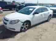 2012 Chevrolet Malibu 1LT z VIN 1G1ZC5EU0CF379633, wystawiony jako IAAI lot #42839794 z przebiegiem 250 109 mil mil oraz . Historia ofert i sprzedaży dostępna na DreamBid. Obrazek 2.